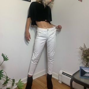 White High Rise High Capri / Cropped Jean